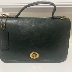 Vintage Coach Casino 💚